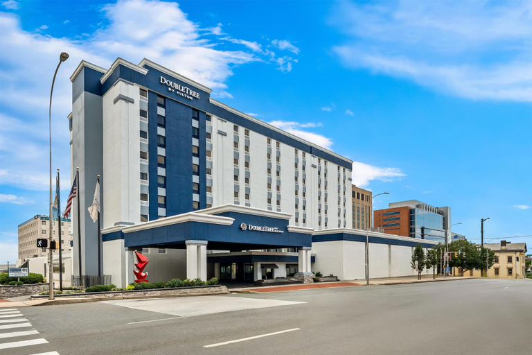 Exterior & Views 2, DoubleTree by Hilton Downtown Wilmington - Legal District, New Castle