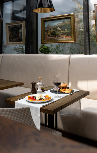 Food & Drinks 5, Envoy Hotel, Belgrade