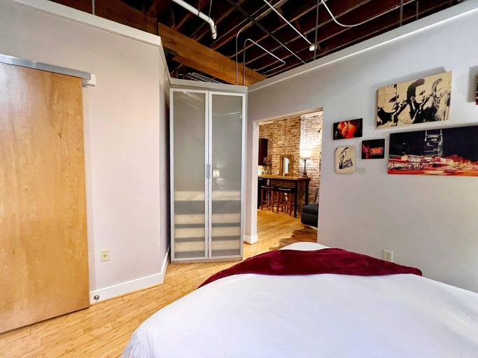 Room 5, Music City Lofts, Davidson