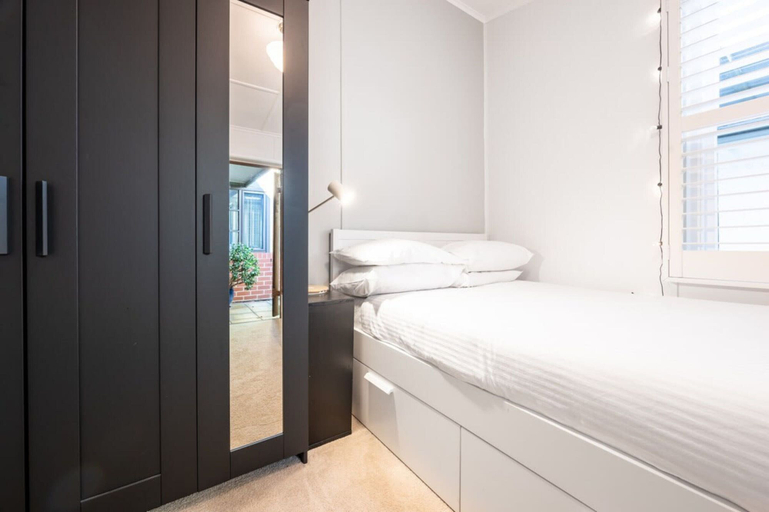Others 5, Delightful 4-bed Home Near Centennial Park, Sydney