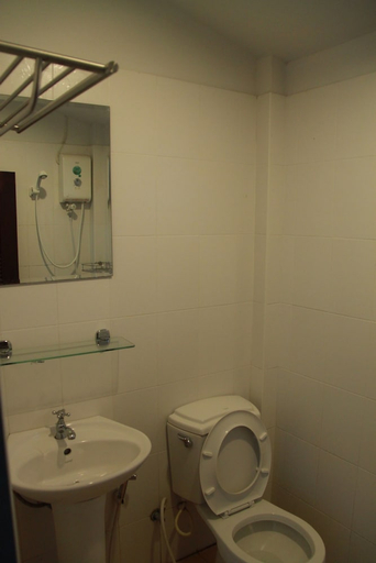 Bathroom, Plaifah Resort Ubon, Pho Si