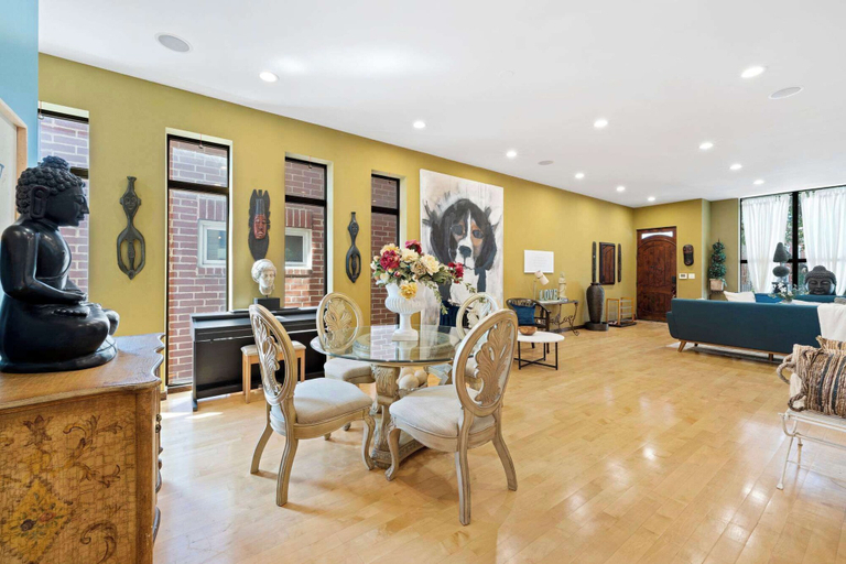 Room 2, Zen 5 Bedroom Family Escape, Cook