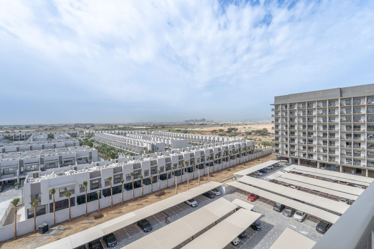 Room 3, Beautiful 1 Bedroom in MBR Perfect for 4, Dubai