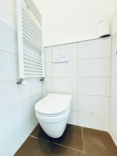 Bathroom 4, Cozy and Affordable Palace Studio, Wien