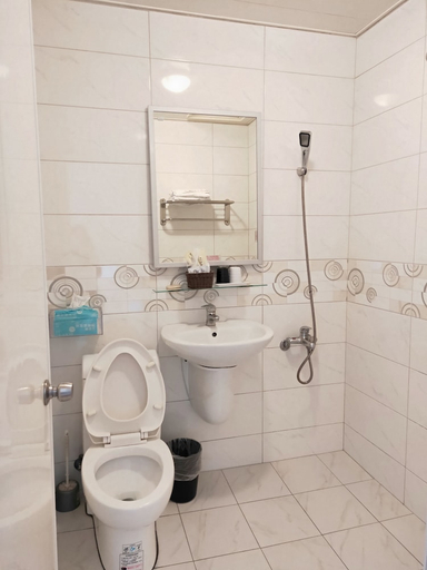 Bathroom, Oriental Hotel, Taitung