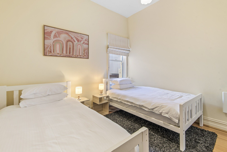 Room 2, Gorgeous 2-bed Victorian Home in Artsy, Melbourne
