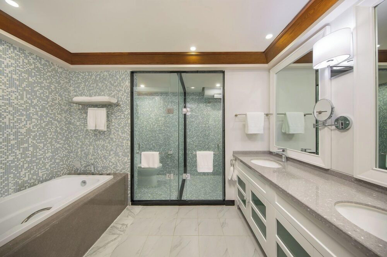 Bathroom 4, Kantharyar Serviced Apartment, Yangon