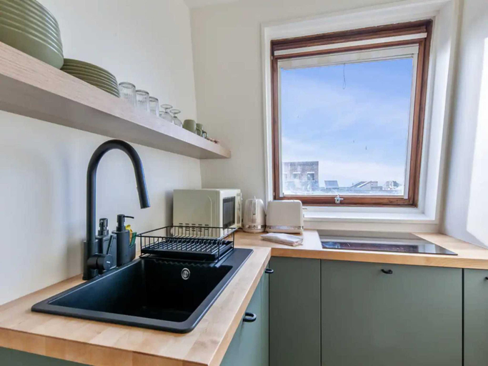 Others 5, Beautiful renovated studio on Port de Deauville, Calvados
