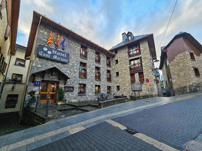 Exterior & Views 2, Hotel Casa Morlans 3000, Huesca