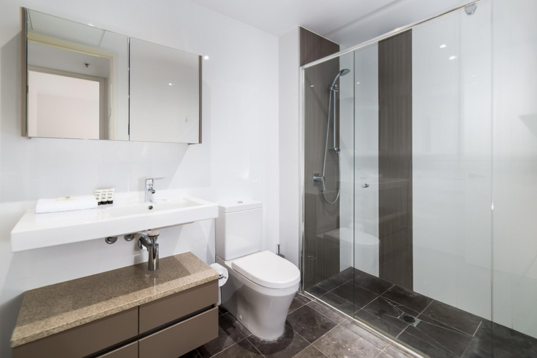 Bathroom, Executive Balcony Apartment in Central Canberra, Canberra