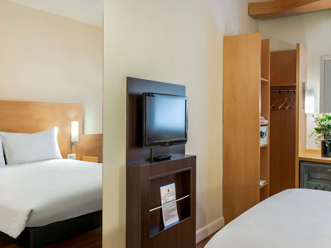 Bedroom 4, ibis Izmir Alsancak, Konak