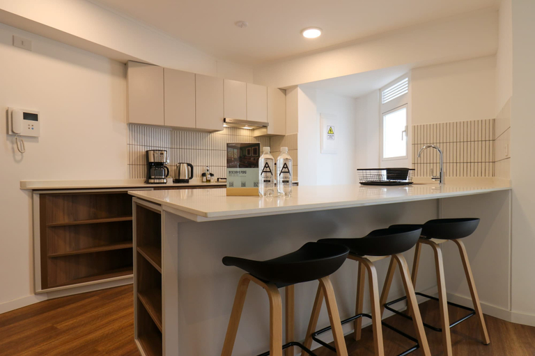 Room 2, w Exceptional 2BR With Balcony in San Isidro, Lima