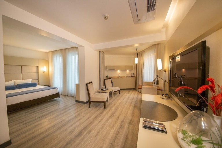 Bedroom 3, MY Hotel, Konak