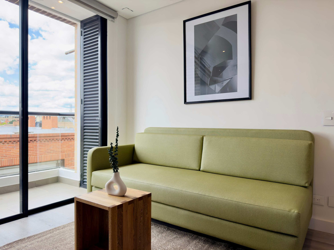Room 3, w Cozy 2BR w Balcony in Santa Barbara, Santafé de Bogotá