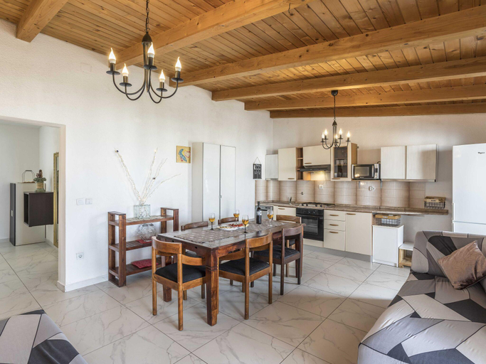 Others 5, bedroom apartment with terrace, Dugi Rat