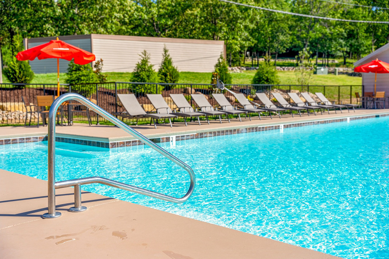 Sport & Beauty 5, On The Rocks 3 Bedroom Condo by RedAwning, Stone