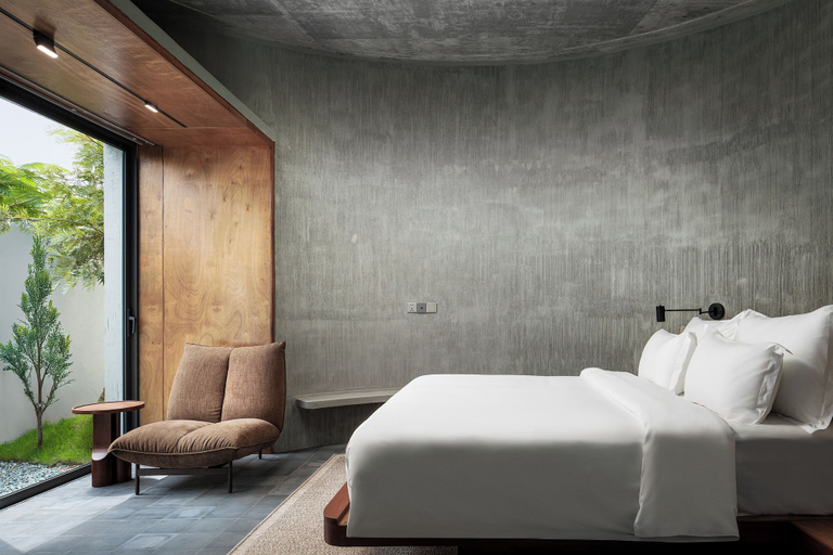 Room 5, Serene Vita Retreat, Kaeb