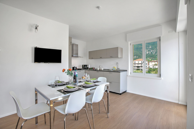 Living area 5, Ulivo and Magnolia Bike & River Apartment, Trento