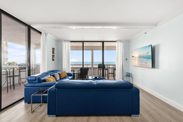 Living area 2, Redington Towers 3A, Pinellas