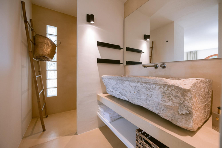 Room 4, Can Furnet in Ibiza With 4 Bedrooms and 8 Bathrooms, Baleares
