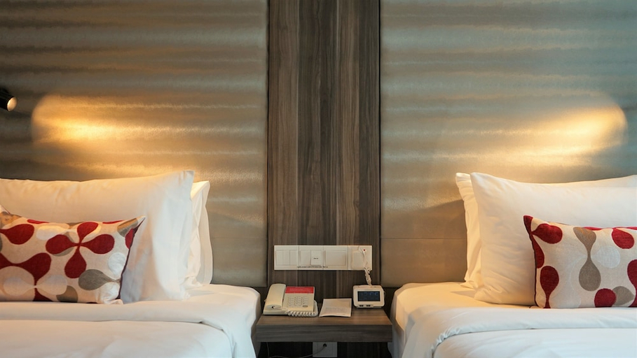 Bedroom 3, Ramada Suites Kuala Lumpur City Centre, Kuala Lumpur