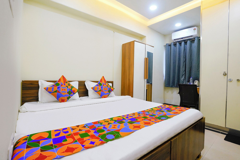Room 5, Fabhotel Sheen Residences, Raigarh