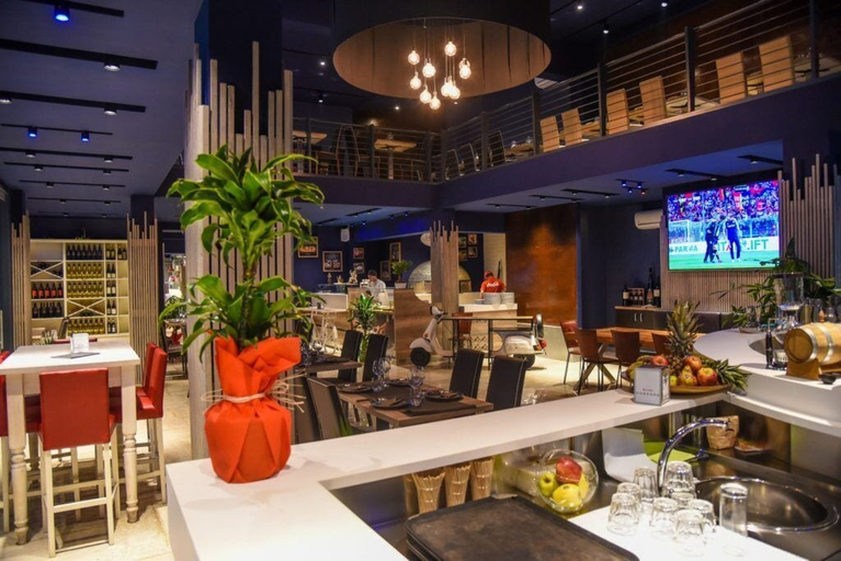 Food & Drinks 3, HOTEL BUSINESS, Napoli