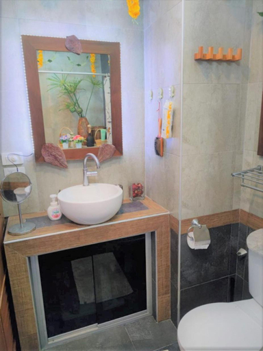 Bathroom 5, View Talay 3 Apartments, Pattaya