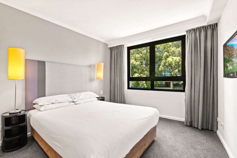 Primary image, Sleek 1-bed by Jubilee Park With Pool, Sydney