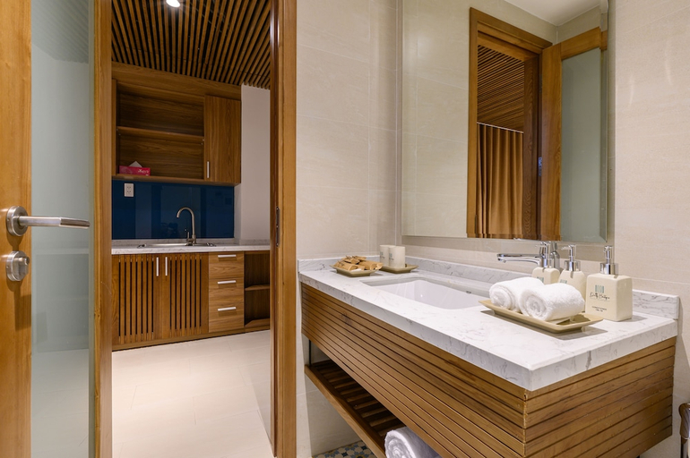 Bathroom 5, Daisy Boutique Hotel and Apartment, Da Nang