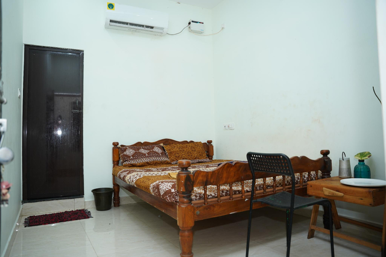 Bedroom 3, The Last Stop Backpackers Hostel, Viluppuram