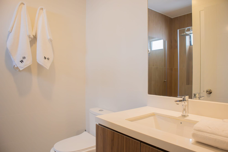 Room 3, w Chic Luminous 1BR in San Isidro, Lima