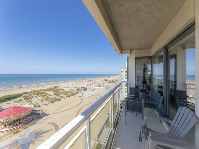 Balcony 4, Apartment With Panoramic sea View in De Panne, West-Vlaanderen