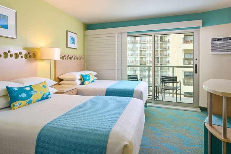 Bedroom 2, Waikiki Circle Hotel By Castle, Honolulu