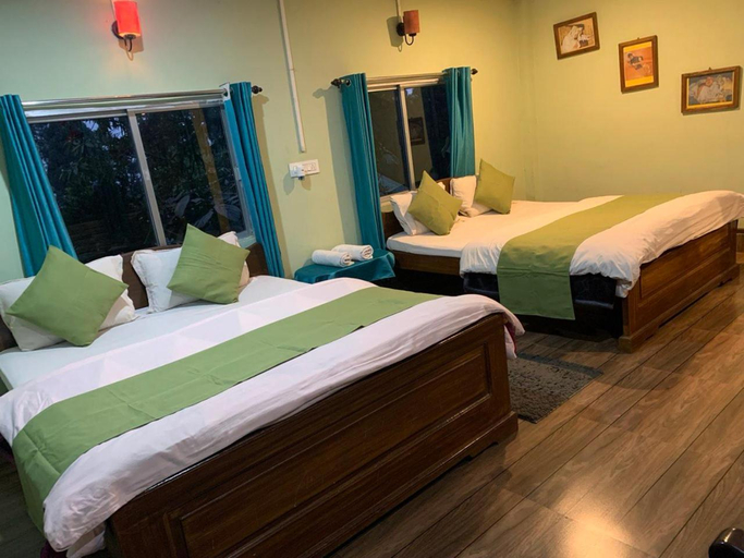 Bedroom 2, Rose Villa British Colonial Heritage Bungalow Takdah , Darjiling
