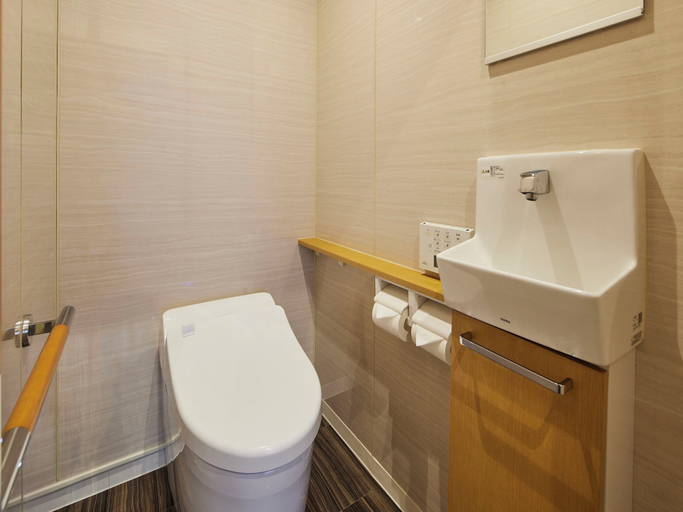 Bathroom 5, Hotel Lorelei, Sasebo