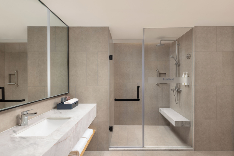 Bathroom 3, Fairfield by Marriott Xi'an Dayan Pagoda, Xi'an