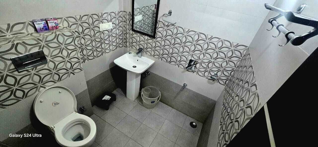 Bathroom 5, SR View Valley Bhimtal with Parfect View, Nainital
