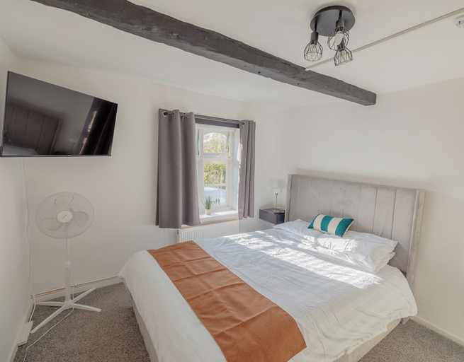 Bedroom 3, Ye Olde Original Withy Trees, Lancashire