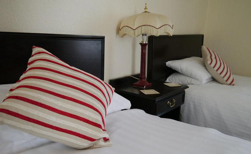 Bedroom 2, The White Hart Hotel, Cornwall
