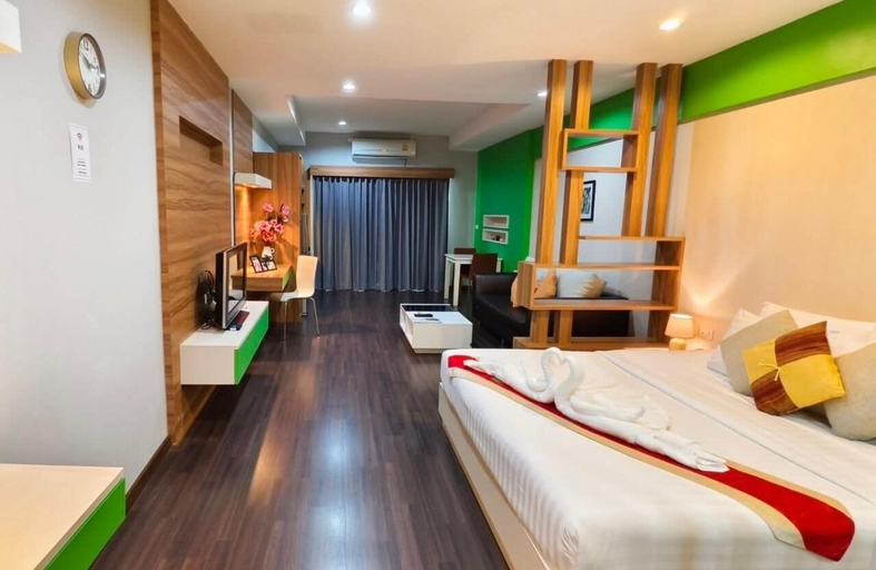 Room 3, Eastpana 304 (R2) Hotel, Sri Mahar Pho