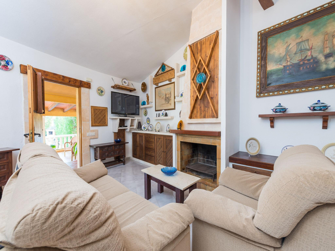 2, Hibiscus - Villa With Private Pool In Crestatx, Baleares