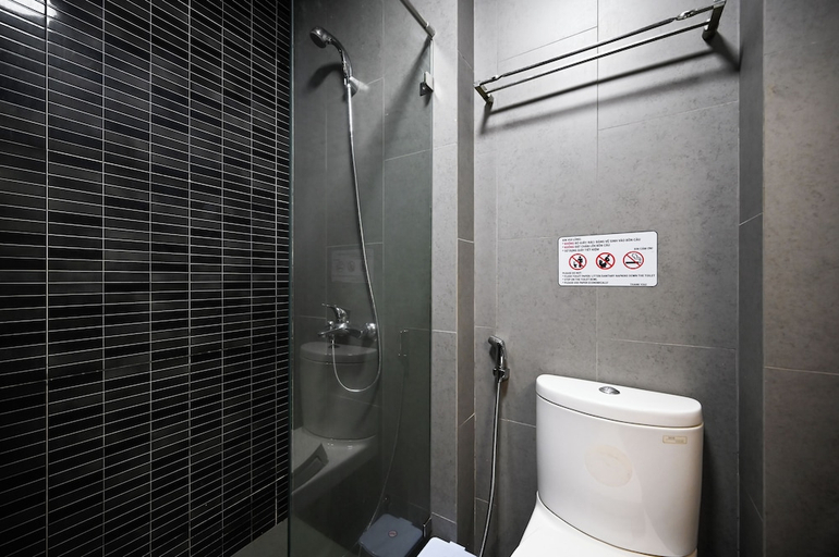 Bathroom 3, Huyen Homestay, Ho Chi Minh City