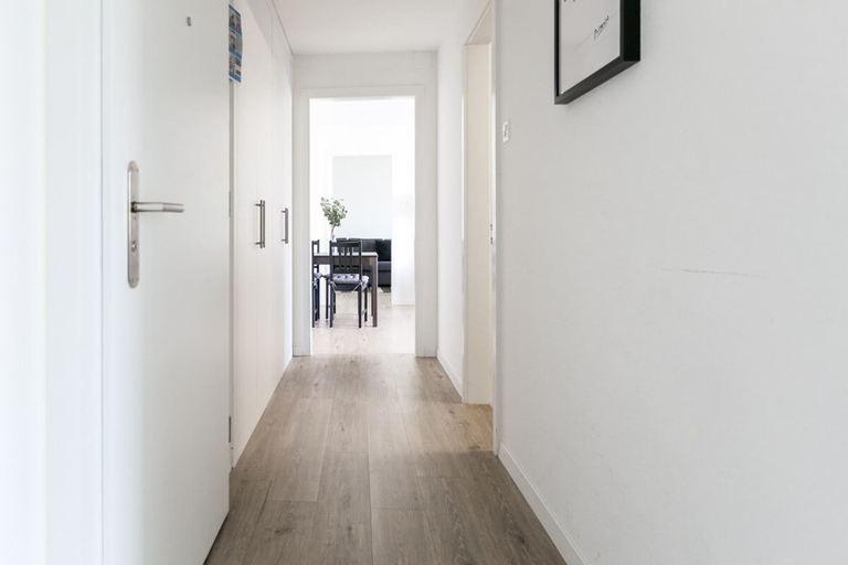 Room 3, Modern Flat w Netflix Balcony top Location, Luzern