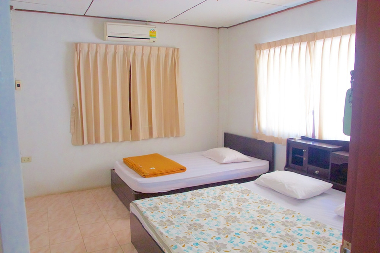 Bedroom 3, Sichang Shine Khao Resort, Koh Si Chang