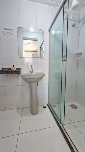 Bathroom 3, Pousada Ilha do Sol, Cairu