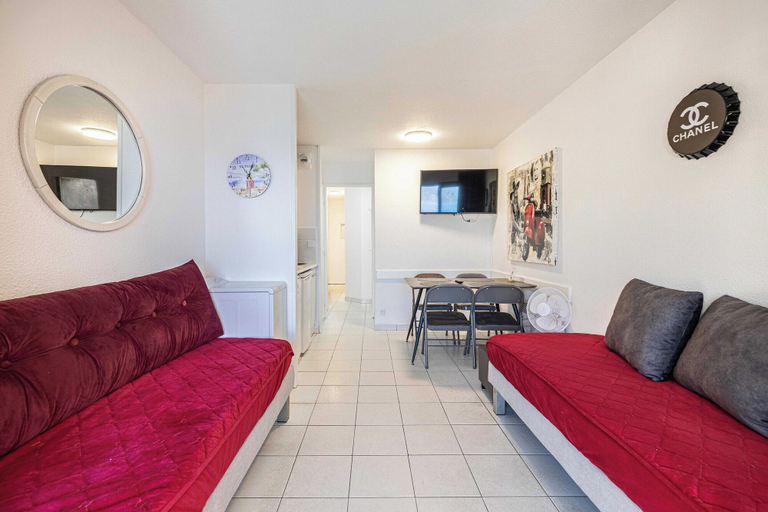 Living area 3, Charming Flat With sea View - 1BR - 2P - Bocca, Alpes-Maritimes
