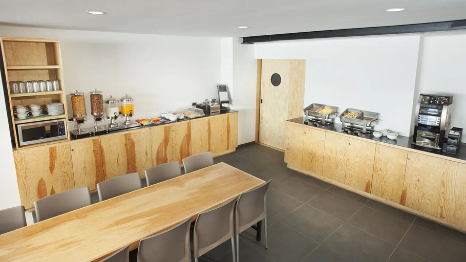 Food & Drinks 4, Hotel MX lagunilla CDMX, Trademark Collection by Wyndham, Mexico City