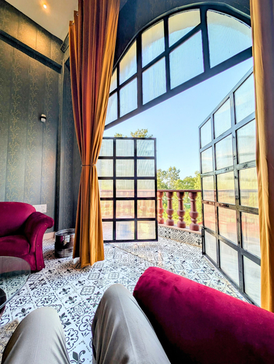 Living area 5, Qila Hotel, Moradabad