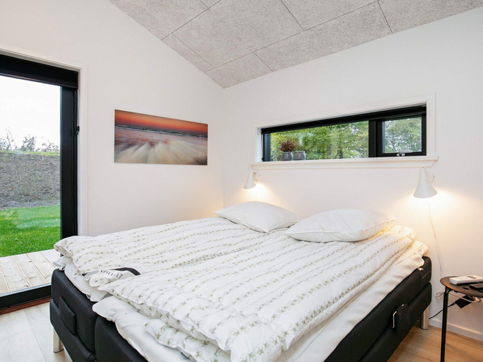 Bedroom 2, 5 Star Holiday Home in Hjorring, Hjørring
